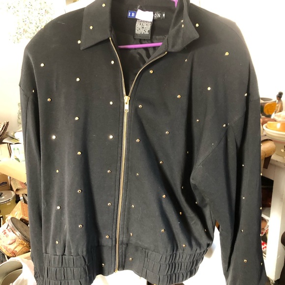 Jacket, zipper closure - Picture 1 of 5